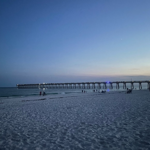 Meet your Posher - Picture 2 of 2